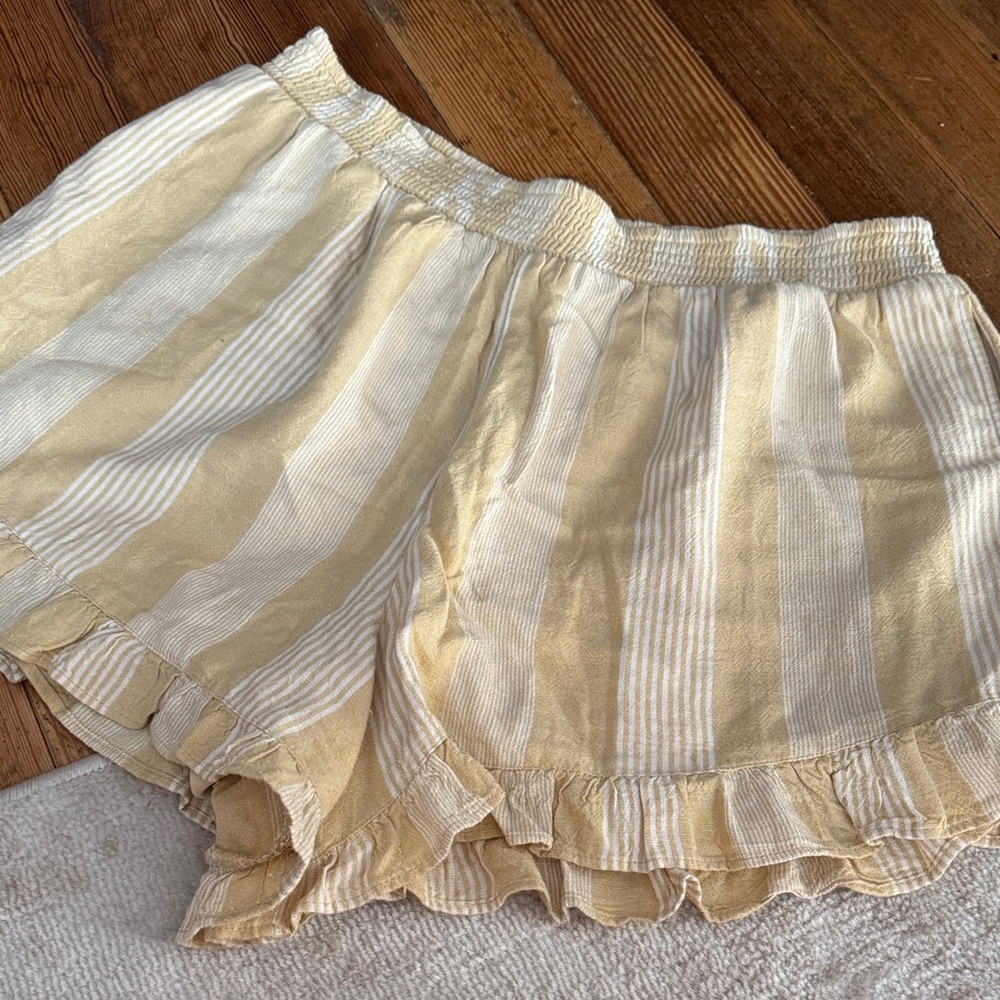 American Eagle Outfitters High Waist Striped Yellow and White Shorts